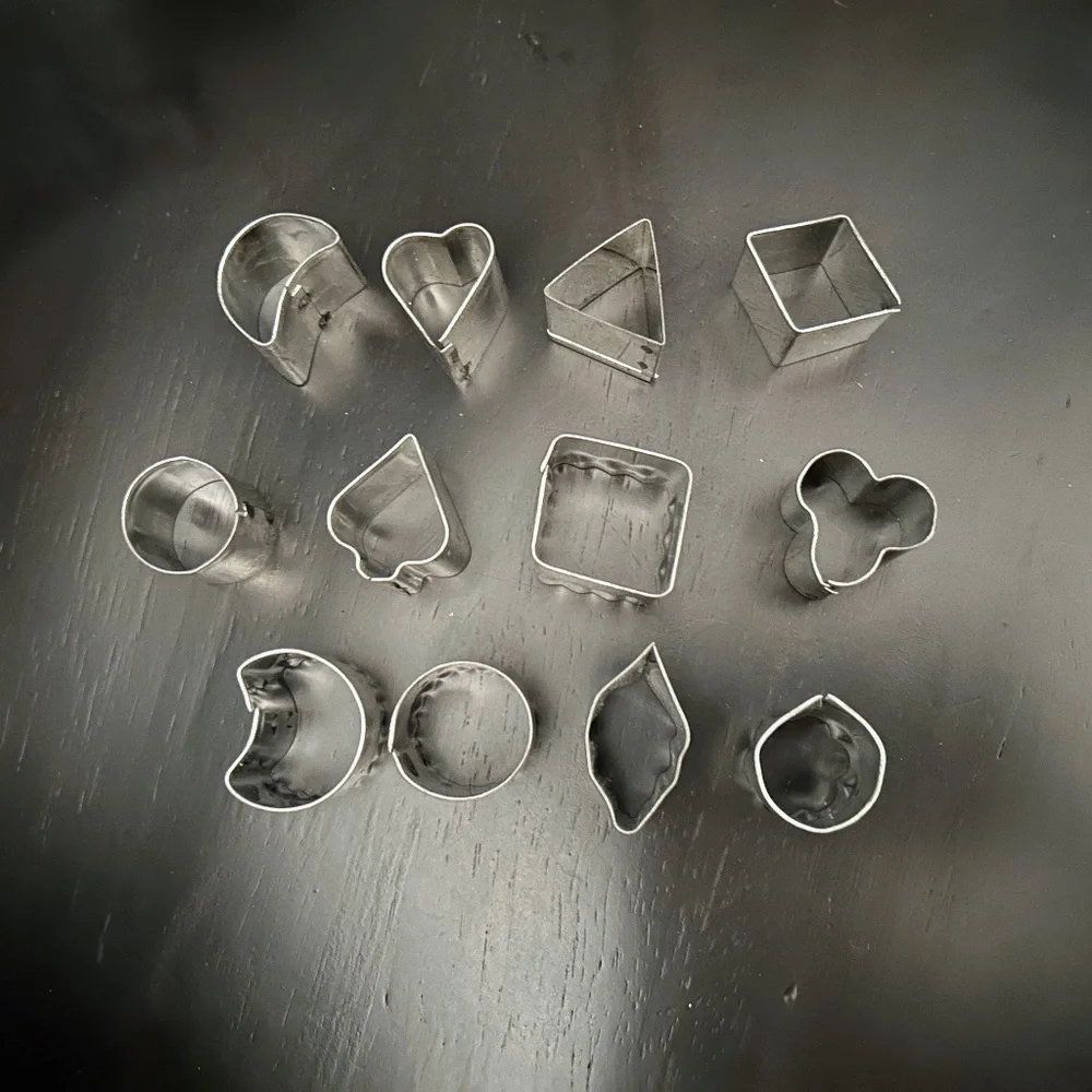 Vintage Complete Viking Canape & Hors D'oeuvre Cutters 12pc Set w Box Pristine - Picture 4 of 11